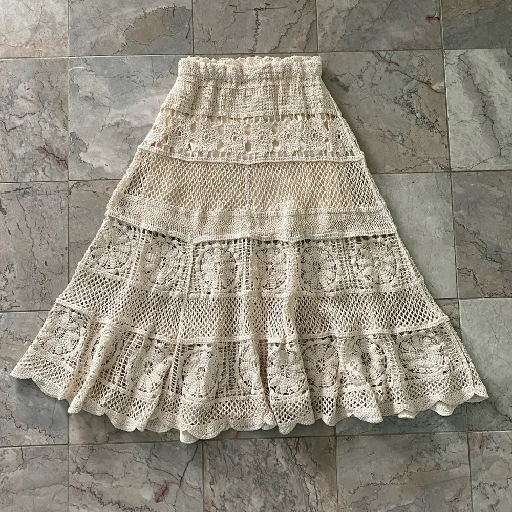Beautiful Crochet A-Line Skirt in Cream Size S Great Condition - Picture 1 of 7